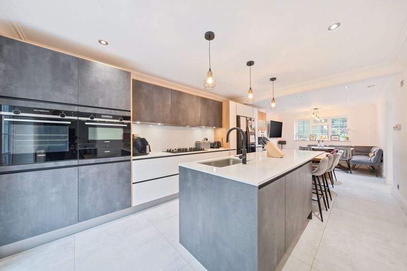 Kitchen- click for photo gallery
